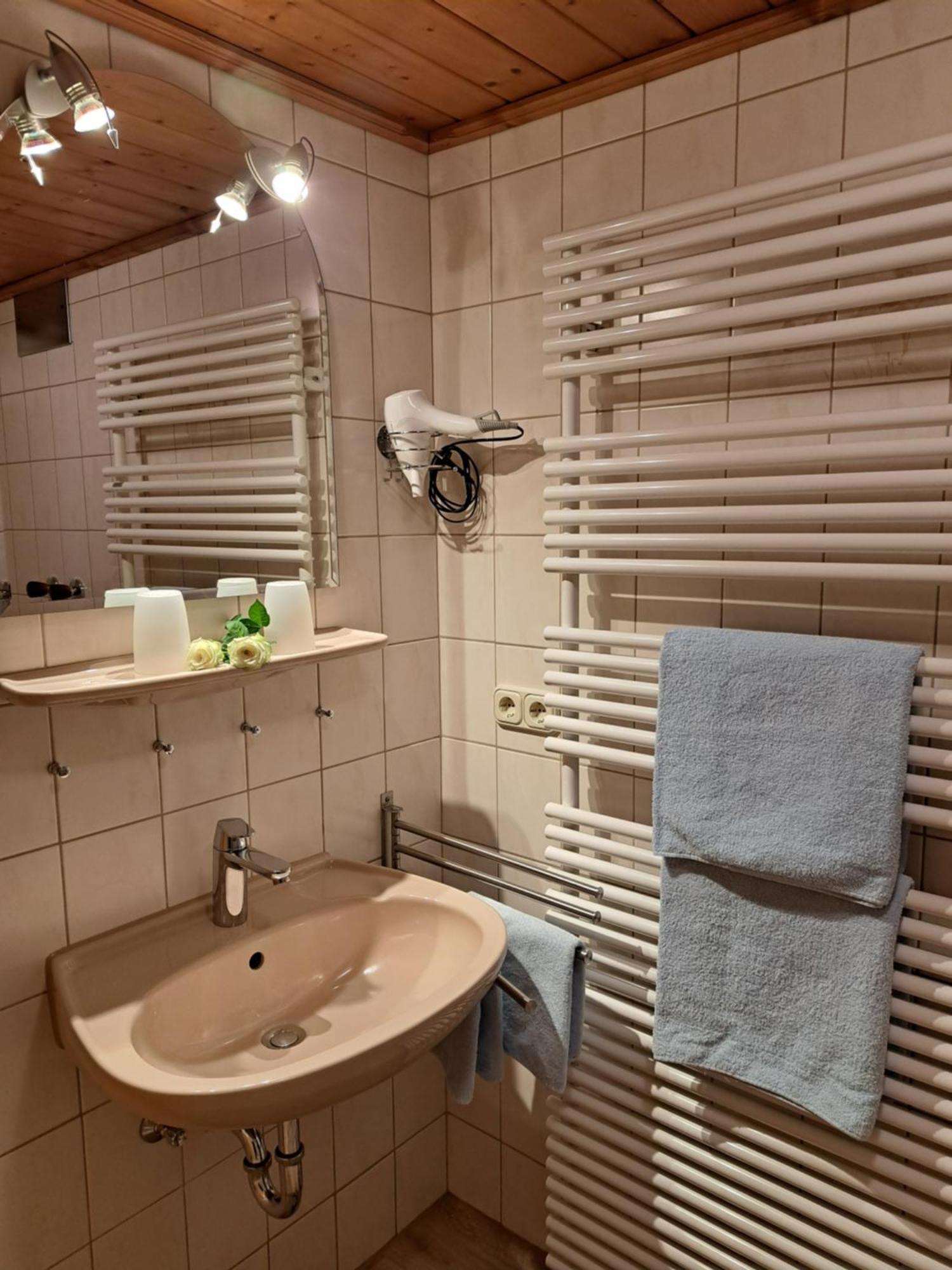 Ferienwohnung Hartmann オーバーマイゼルシュタイン エクステリア 写真